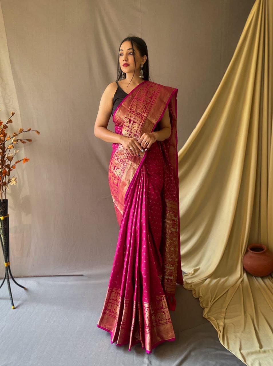 Aaritra Saree with Jari Work – Soft Silk